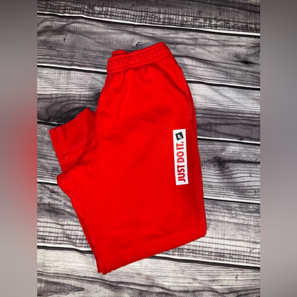 Nike joggers (Red)